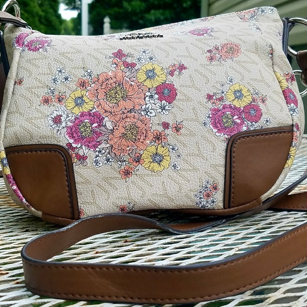 Handbag